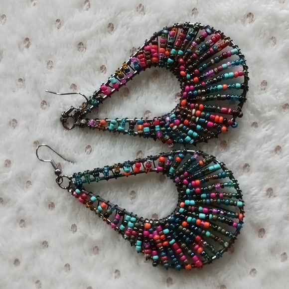 MULTI COLOR TEARDROP BEADED BOHO EARRINGS - Picture 2 of 10